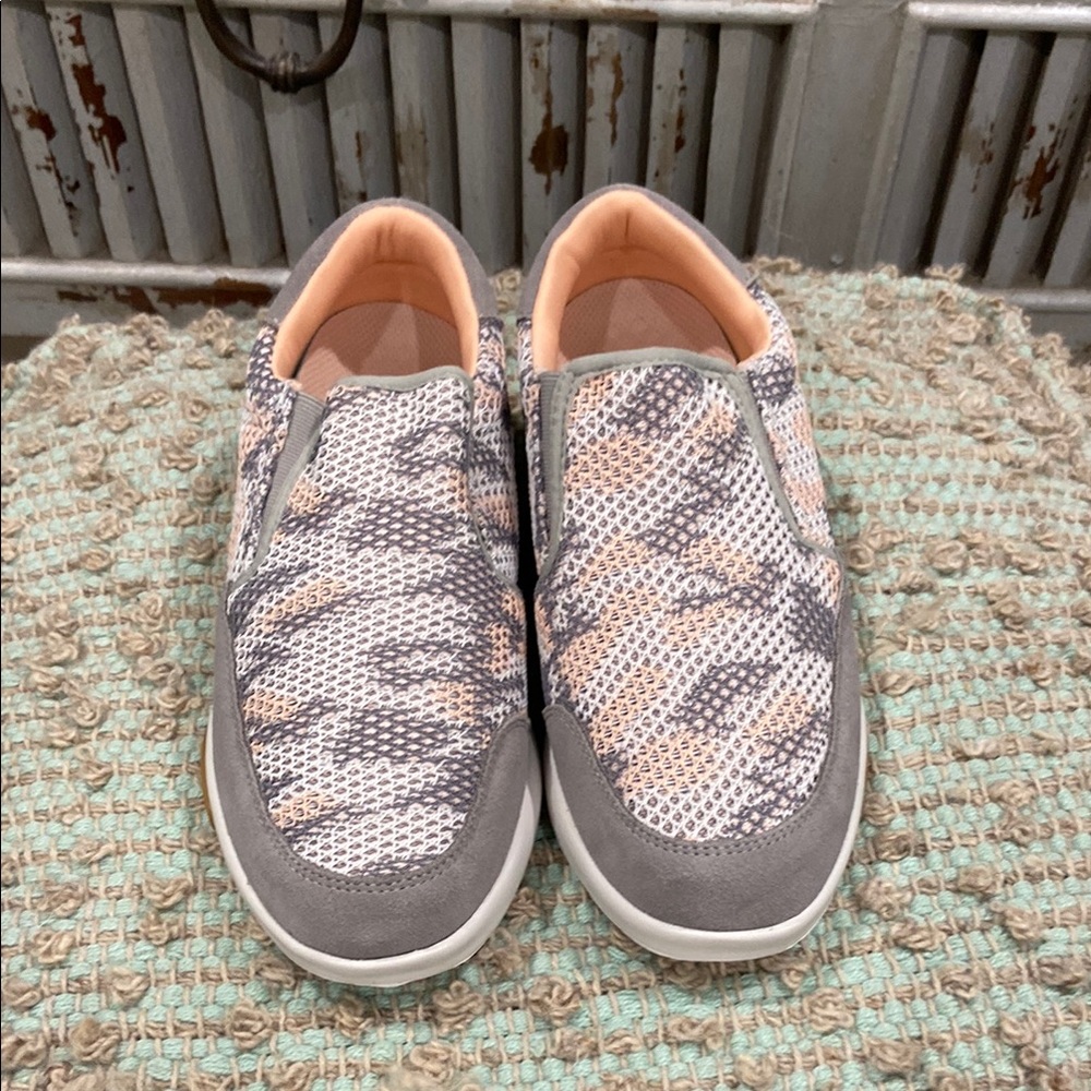Ortho Comfoot Women's Gray and Peach Slip-On Sneakers